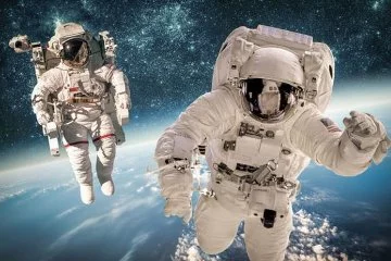 Astronot ve kozmonotlar 1 yıl sonra Dünya'ya döndü