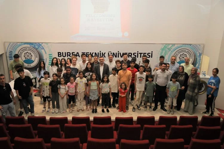 Bursa'da tiyatro ile bağımlılığa dikkat çekildi!