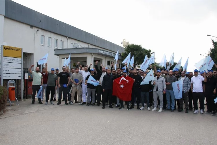 Bursa'da dünyaca ünlü markanın çalışanları eylem başlattı! Bir talepleri var...