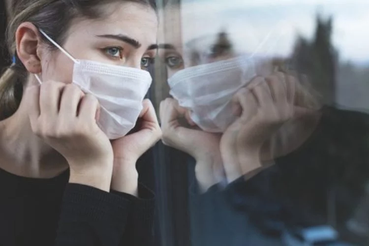 Bilim insanlarından korkutan uyarı! 'Bu kış maskeler geri dönebilir'