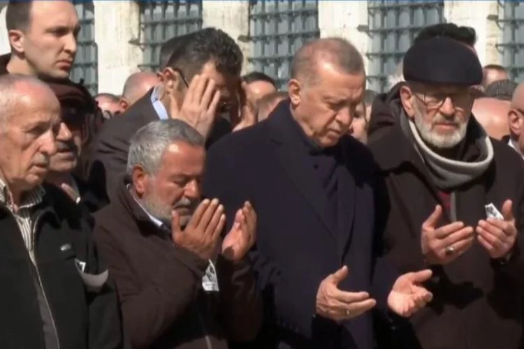 Bir dönem yanında çalışmıştı! Cumhurbaşkanı Erdoğan, eski patronunun cenazesinde...