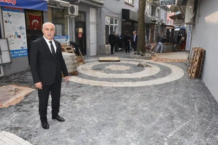 Bursa'da 50 yıl sonra sokaklar yenilendi esnafın yüzü güldü