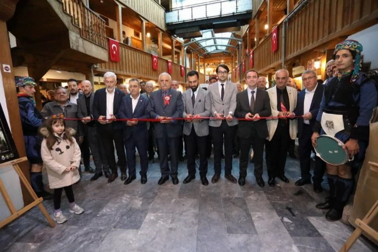 Bursa'da Atatürk’ün hayatını anlatan sergi İnegöl’de açıldı