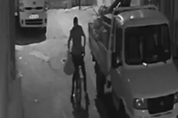 Bursa'da bisikletli hırsız kameradan kaçamadı