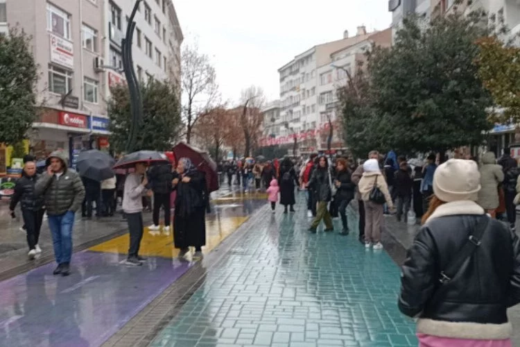 Bursa'da da hissedilen Bolu'daki deprem Marmara'yı tetikler mi? AFAD'dan ilk açıklama