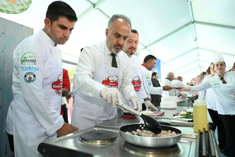 Bursa'da Gastronomi festivali kendi rekorunu kırdı! 3 günde 500 bin...