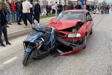 Bursa'da otomobil motosiklete çarptı, bir aile dehşeti yaşadı! Fren izine dikkat!