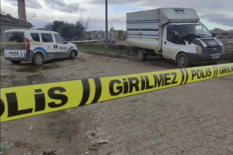 Bursa'da park halinde aracın içinde bir kişinin cansız bedeni bulundu!