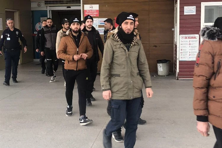 Bursa'da Suriyelilere şok operasyon! Gerçek ortaya çıkınca hemen biletleri kesildi...