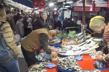 Bursa'da tezgahlara bereket geldi! En çok tüketilen balığın kilo fiyatı düştü...