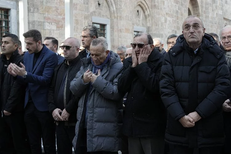 Bursa'daki tekstil devinin sahibini yıkan haber! Ünlü isimler cenazeye akın etti