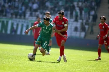 Bursaspor 2-0 öne geçtiği maçta fırsat tepti!
