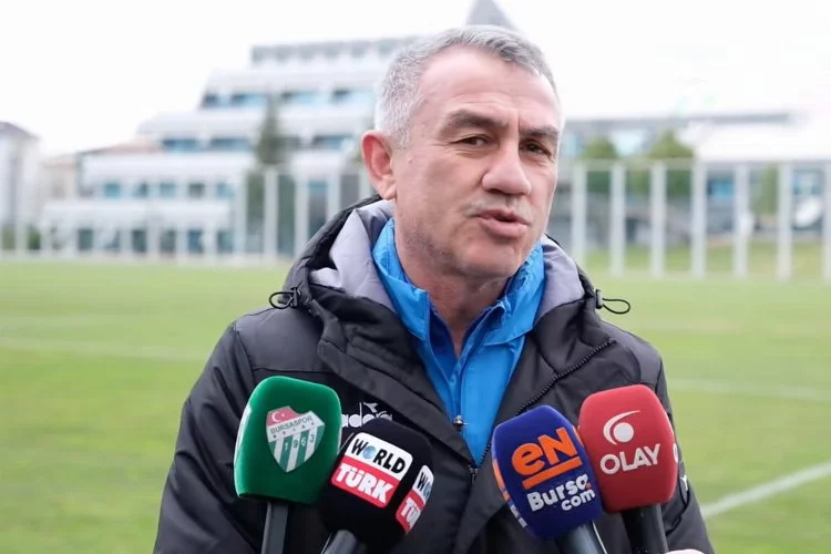 Bursaspor Teknik Direktörü: 'Ne yapıp edip kazanmamız gerekiyor...'
