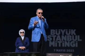 Cumhurbaşkanı Erdoğan'dan dev mitingde sert sözler: 'Senin orada ne işin var?'