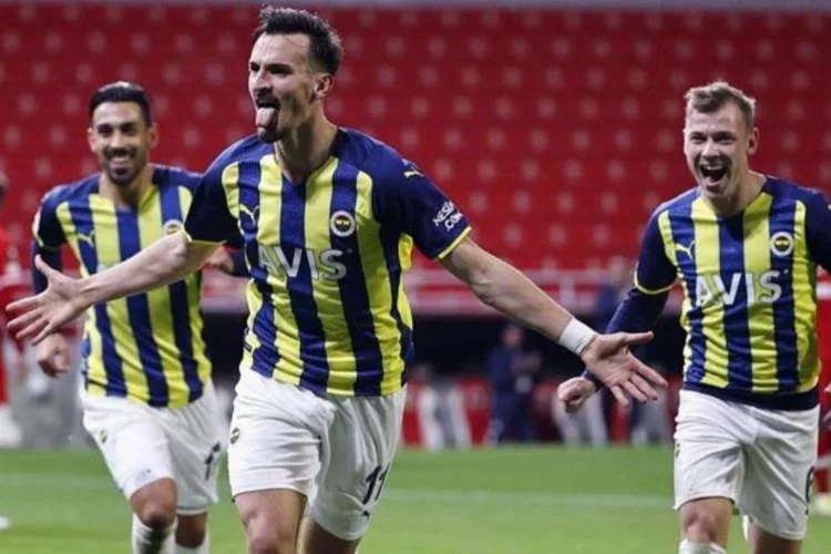 Fenerbahçe'de beklenen ayrılık gerçekleşti!