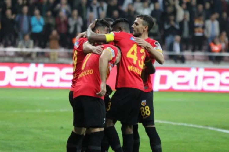 Galatasaray, Kayseri'de yıkımı yaşadı