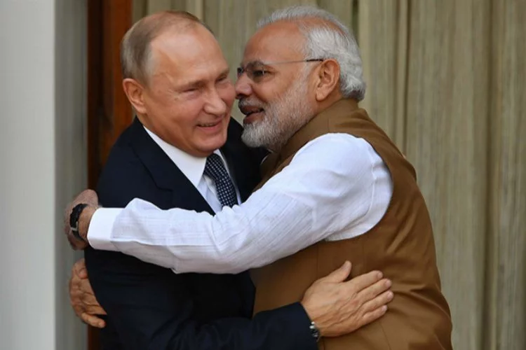 Hindistan, Rusya’ya can suyu oldu!