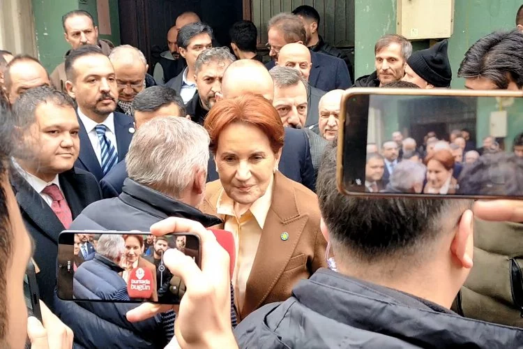 Meral Akşener'den Sinan Ateş'in Bursa'daki baba evine taziye ziyareti!