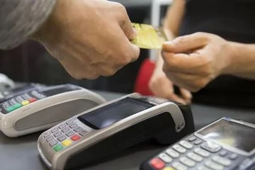 Bankalar 'fatura'yı müşteriye kesti! Kredi kartı ekstresine bakan şoke oldu!