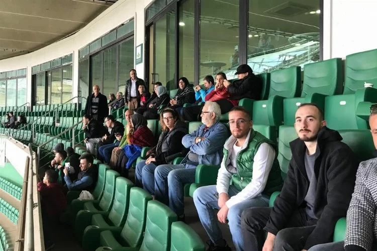 Osmangazi Belediyesi engelli bireyleri Bursaspor maçına götürdü!