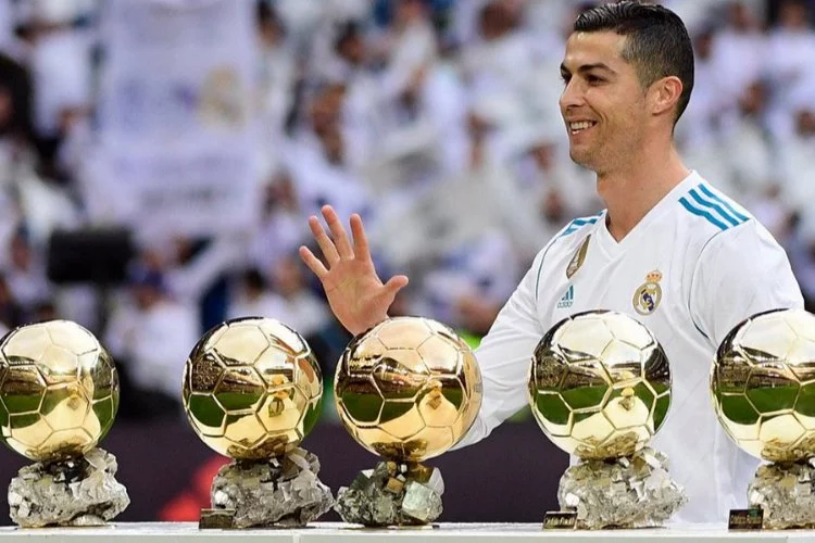 Ronaldo, 5 Ballon d'Or'undan birini sattı