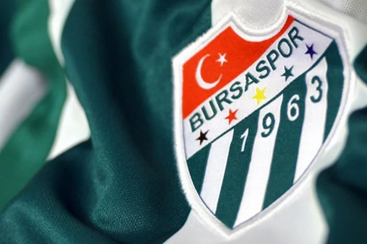 Bursaspor'da 3 futbolcunun sözleşmesi yenilendi!