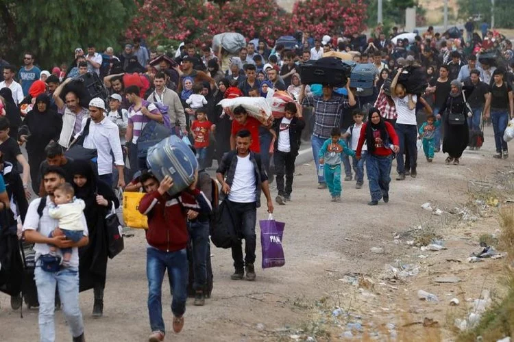 Suriye'den Türkiye'deki Suriyelilere bir çağrı daha: 'Ülkenize geri dönün'